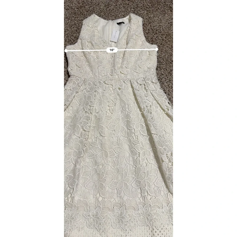 Ann Taylor Cream Floral Lace V-Neck Sleeveless Midi Dress Size 2 NWT
